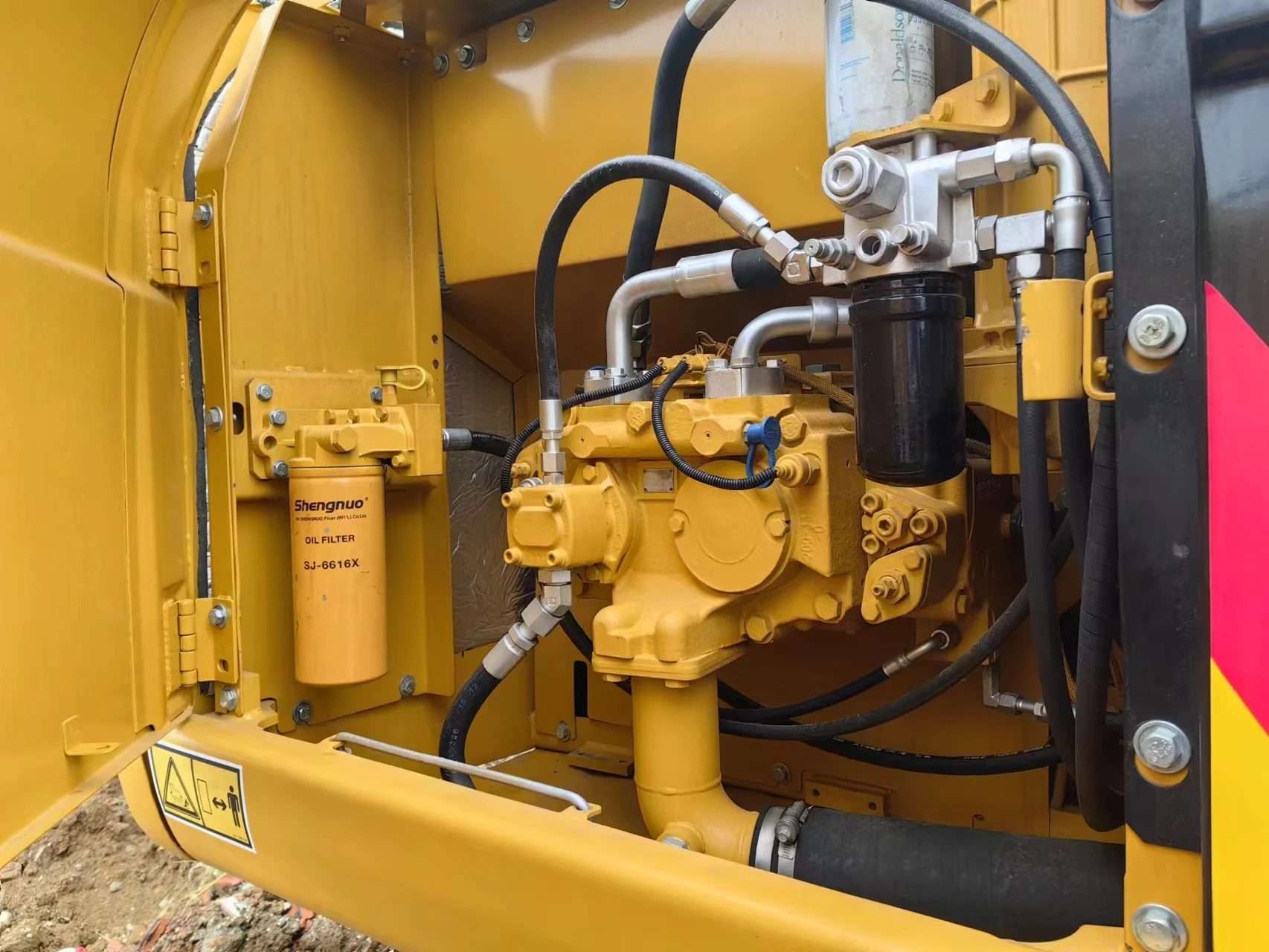 Japan Backhoe Cat 320d2 With Injection Engine Excavator Second Hand