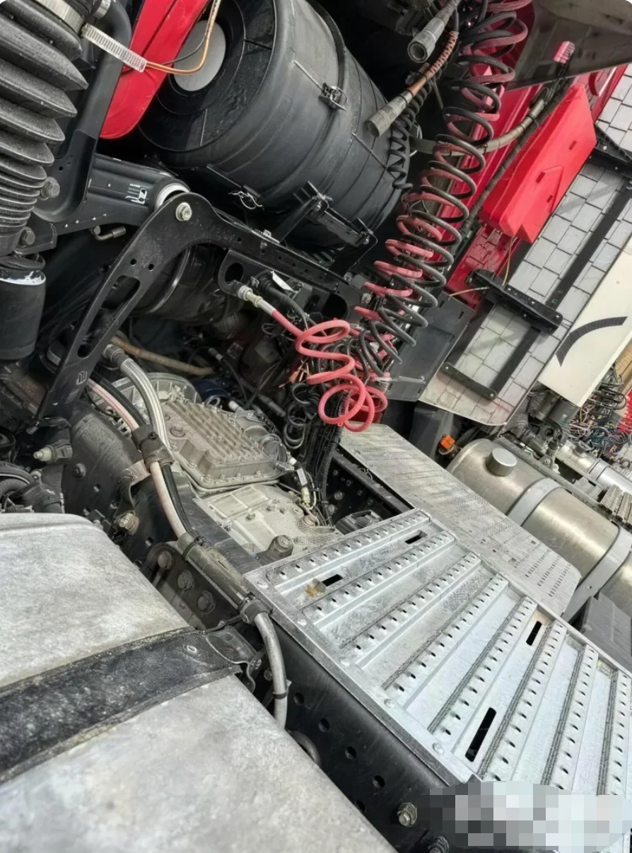 Used SHACMAN X5000S 6X4 Tractor Head 510HP Weichai Engine Euro 6 Second Hand Heavy Duty Truck Head Prime Mover 2023 Stock