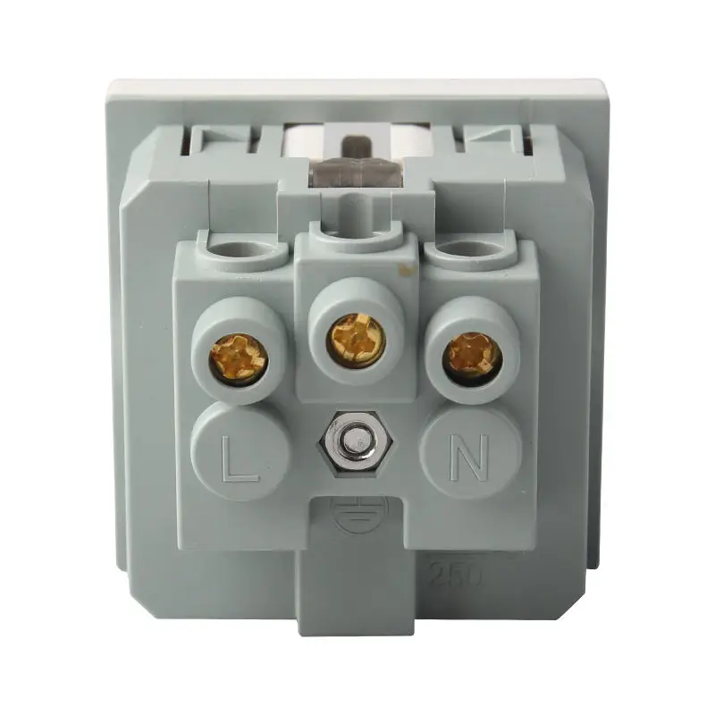 German Universal 3 Pin Electrical Plug Switched 16a 250v Electrical 45*45mm Wall Mounted Socket