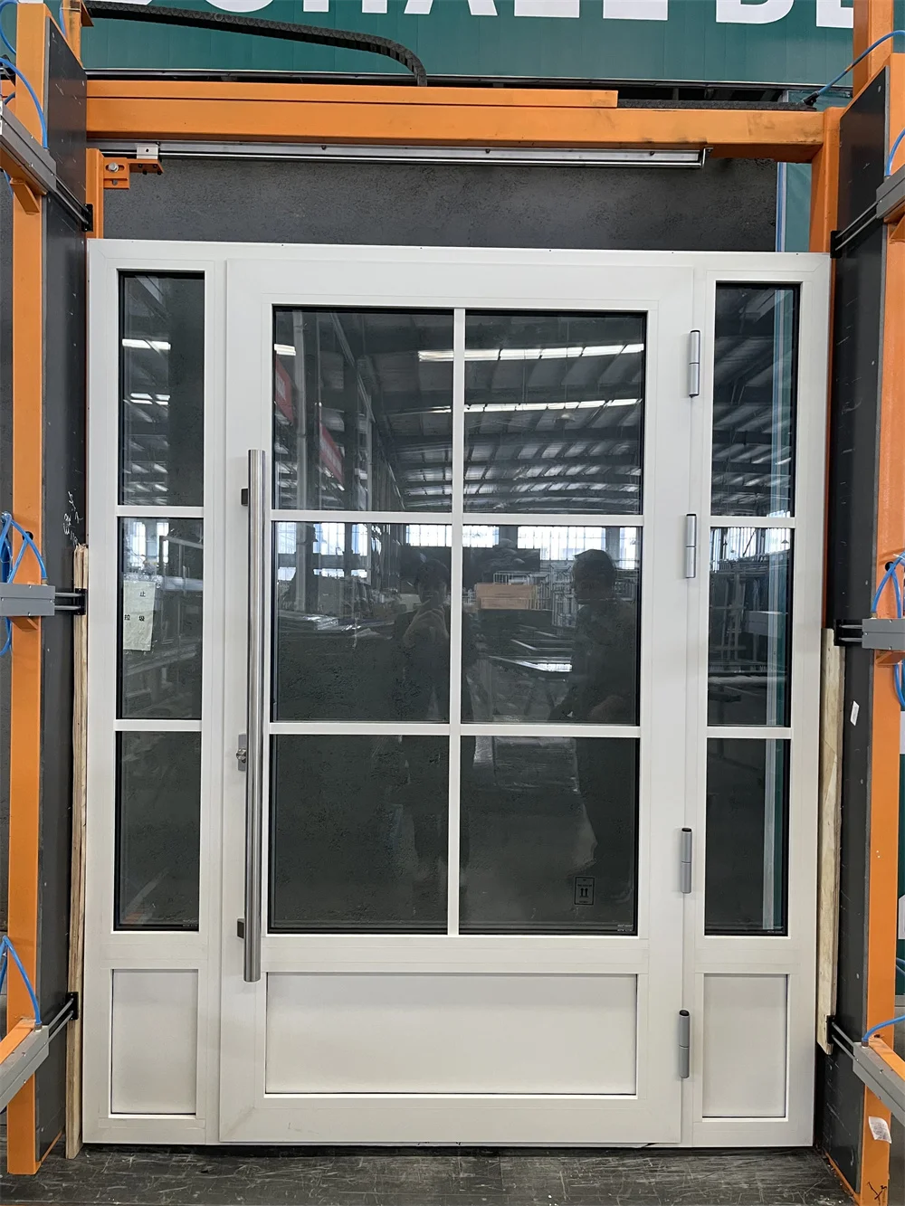 Minglei Large size exterior aluminum hinged door double pane tempered glass swing door with side light manufacture