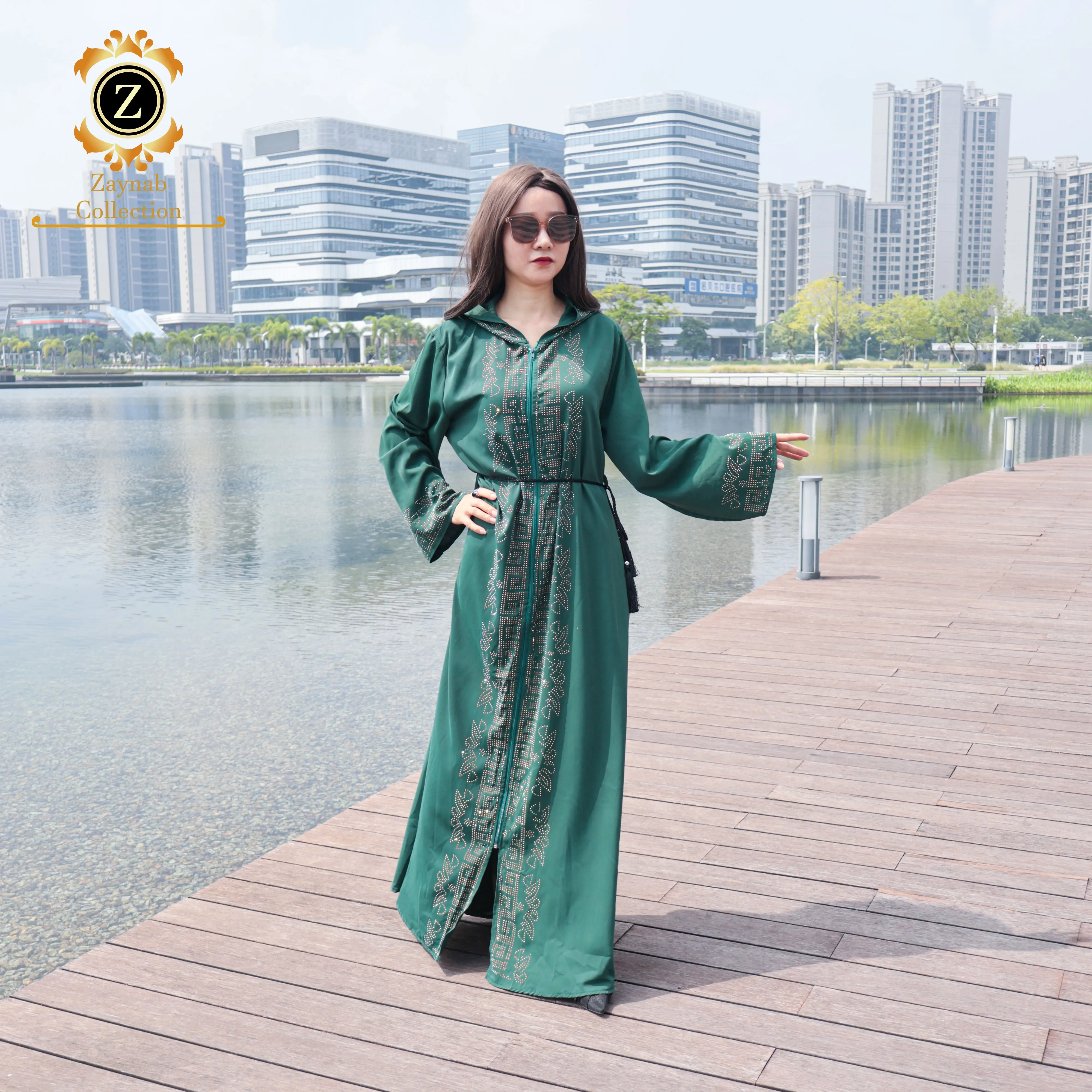 Zaynab Zipper Hoodie Abaya - Luxurious Muslim Dress