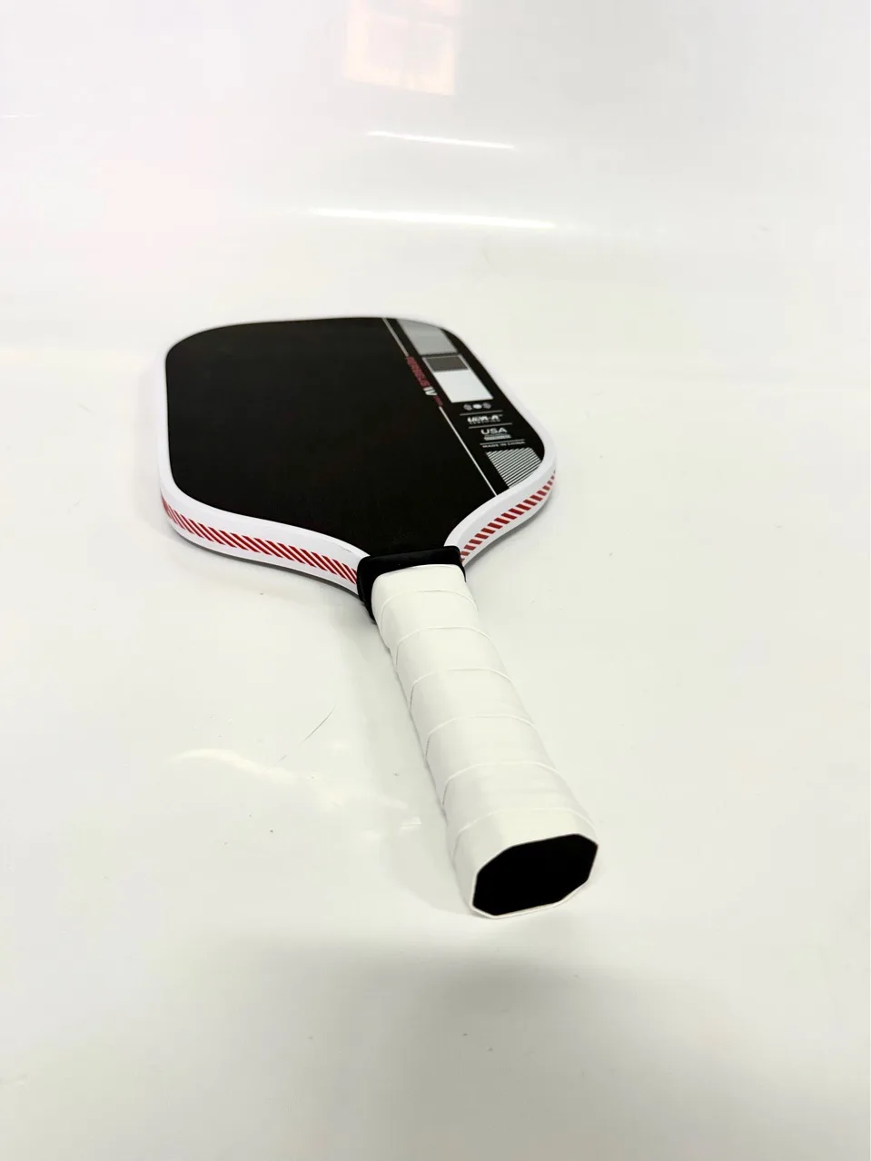 High Quality 16mm Carbon Fiber Gen 4 Paddle Matte for Pickleball Racket Durable with Factory Direct Supply Pickleball Paddle details