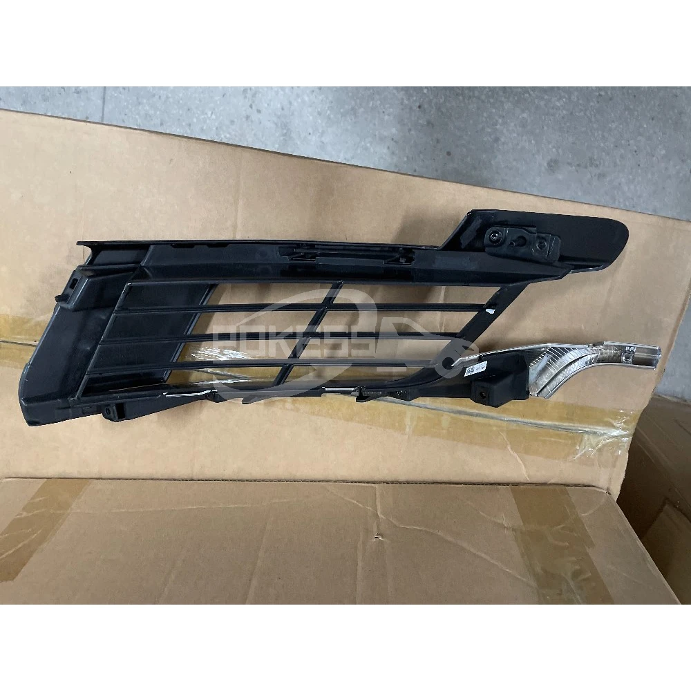 GD9Z15266A GD9B15A298BD 5453739 Fog Light Frame L with Holes for Lin... — 2