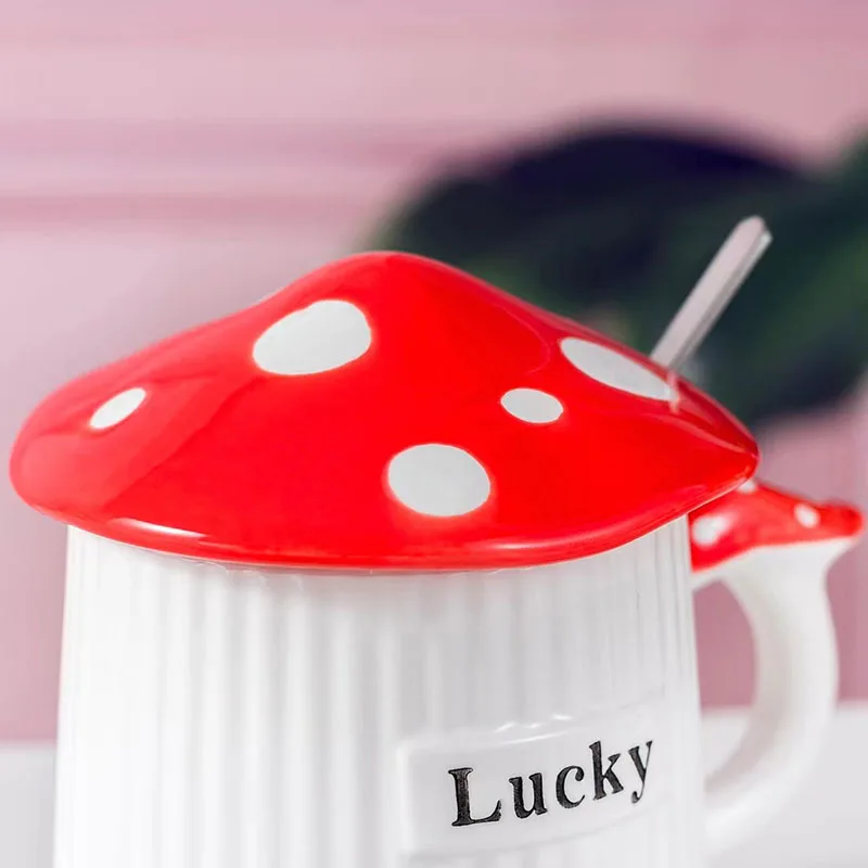 Factory Direct Selling Japanese Style Cute Mushroom Gift Cup Creative Relief Ceramic Coffee Cup With Lid Spoon