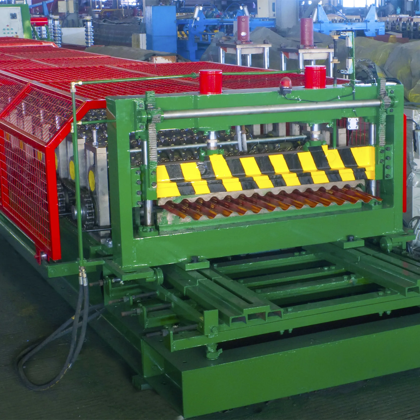 Автоматическая машина для гофрированной крыши из стали