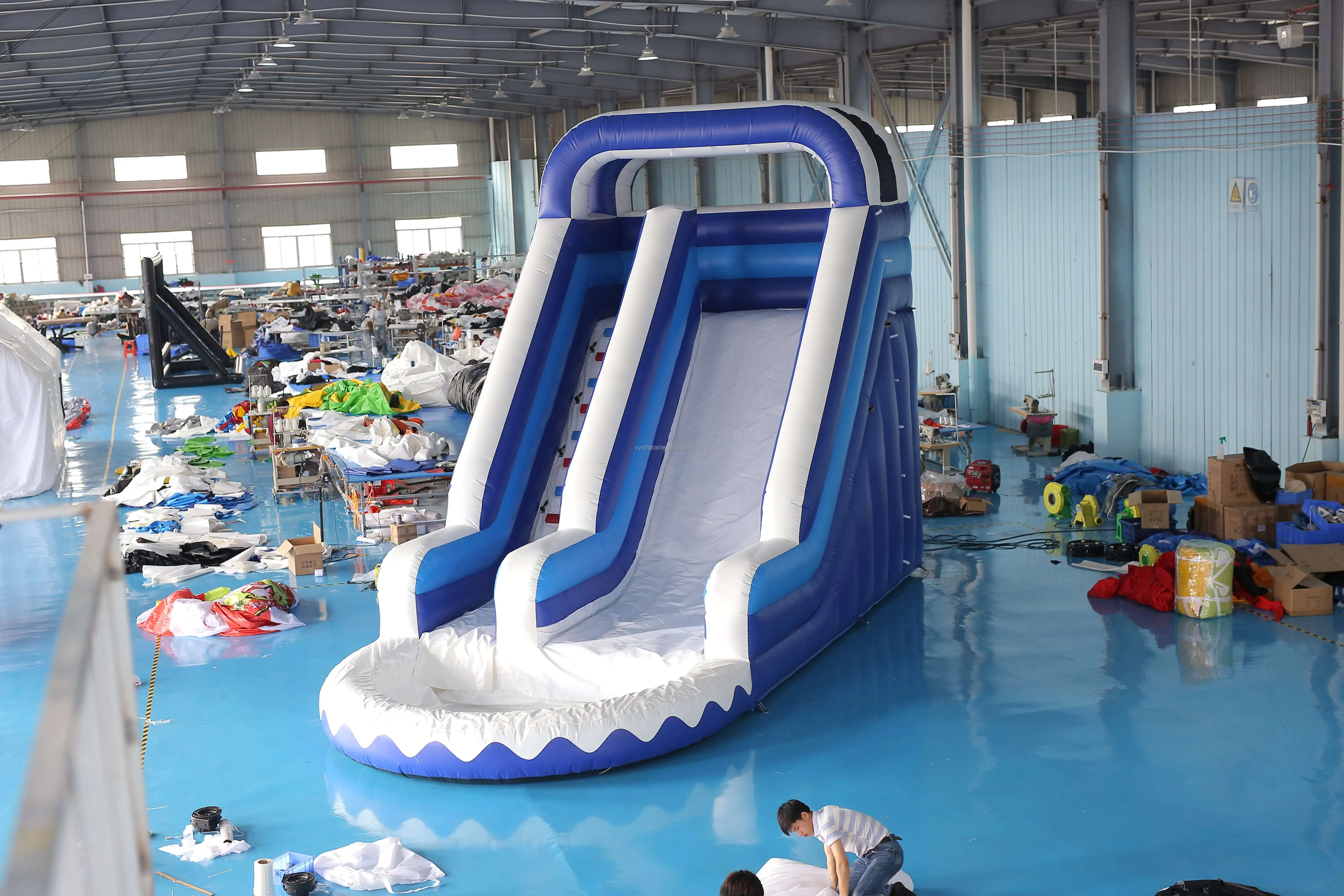 2021定制设计廉价banzai充气水上滑梯带游泳池