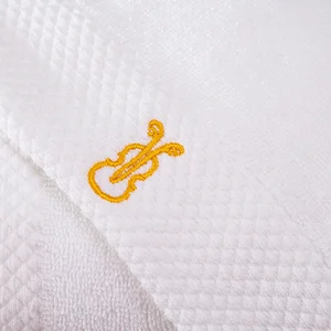 High Quality Luxury 100% Cotton Super Absorbent Embroidered Custom Logo Soft Hotel Bathroom Towel for Home Spa Travel Solid