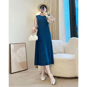 2025 New Pleated Beaded Casual Dress Ruffled Collar Lantern Sleeve Midi Dress Elegant Commuting Women's Dress Wholesale