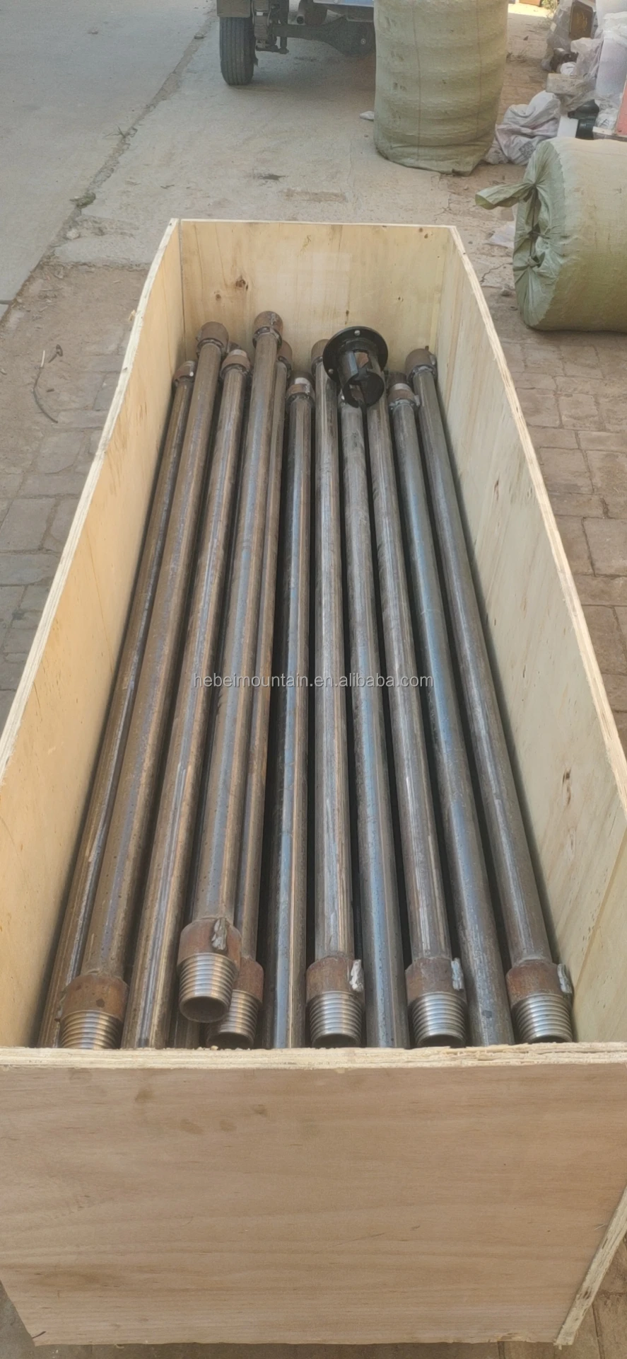 Drilling rods2.jpg