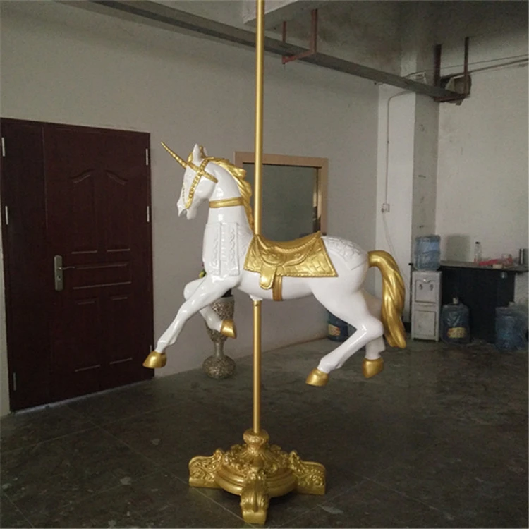 Life Size Carousel Horse Model Carousel Horse Fiberglass Prop for Shopping Mall Window Display