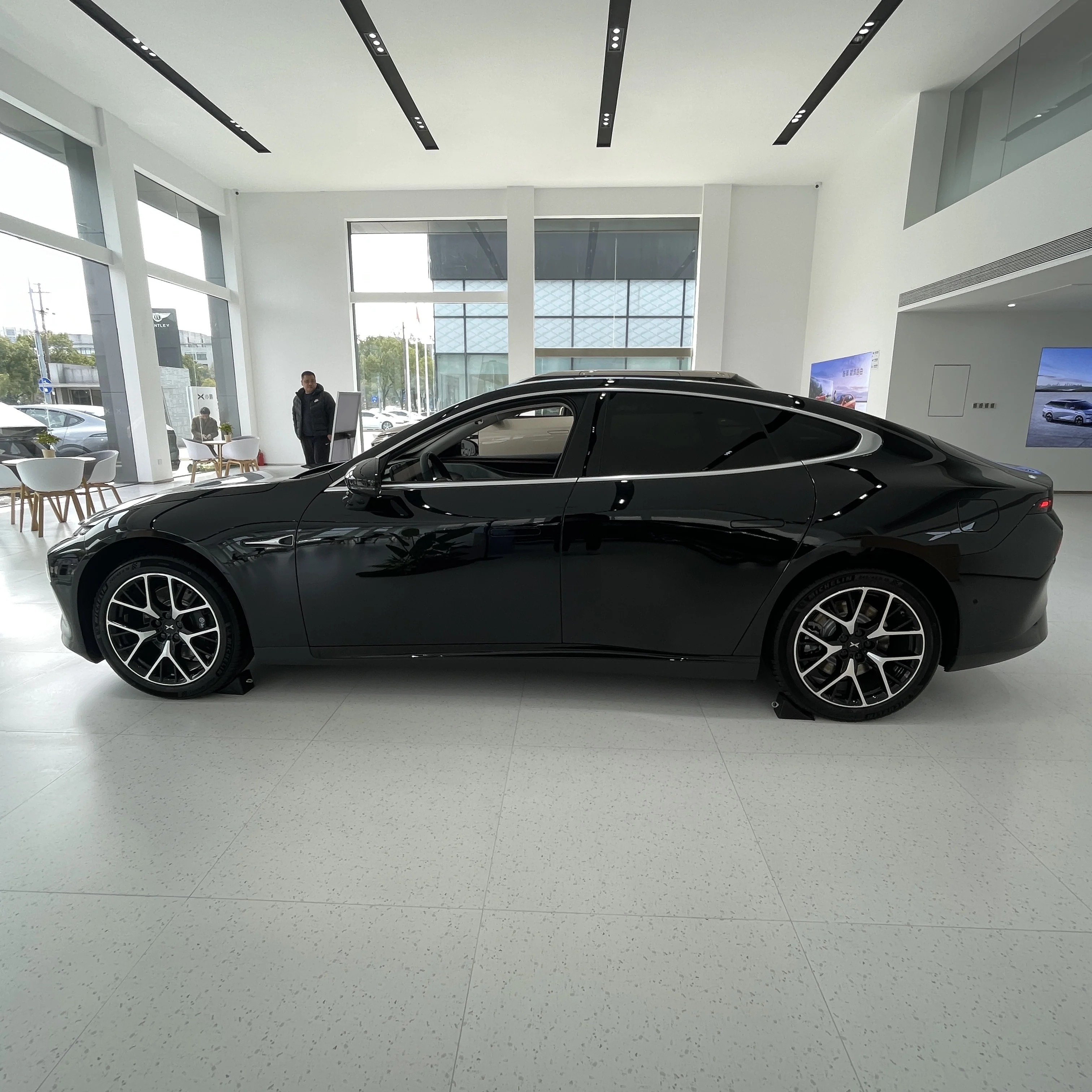 XPENG P7 P7i 550 Pro Max 550km 702km EV New Energy Vehicle Pure Electric Car Xpeng p7