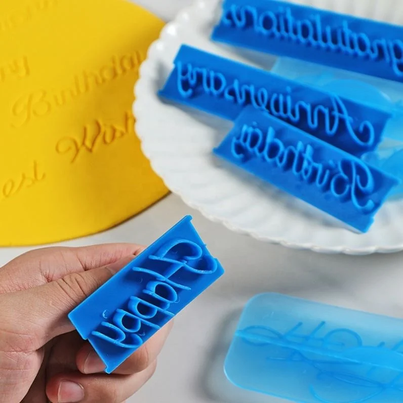 Set Di 6 Stampi Per Fondente E 6 Spatole Per Panna: Goffrature Per Torte Con Texture Diverse (pietra, Corteccia, Fiori). Realizzati In PP Alimentare, Riutilizzabili. - 5