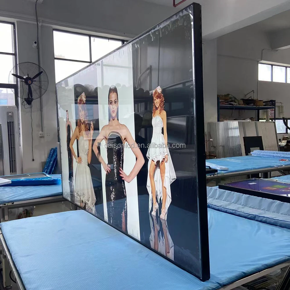 high brightness display 5000cd/m2 75 inch 3840x2160 Hanging Lcd Window Facing digital signage and display supplier