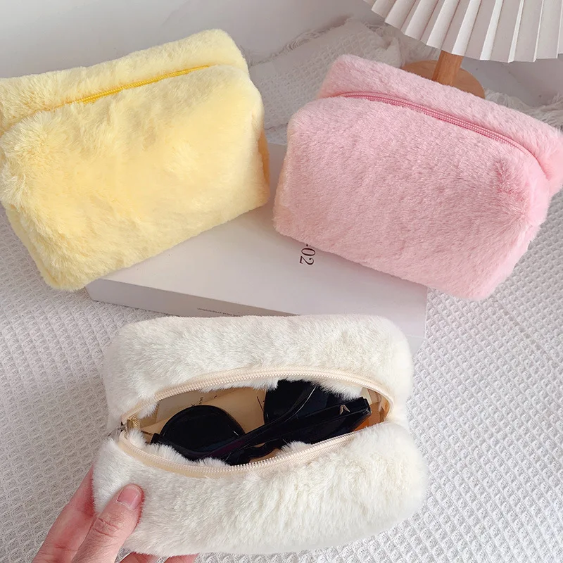Fur Cosmetic Handbag With Zipper Candy 