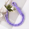 25 violet foncé avec du blanc