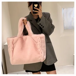 Winter Soft Faux Fur Bags Furry  Shoulder Handbag Fluffy Bag Custom logo Hot Sale Puffy Fluffy Tote Bag