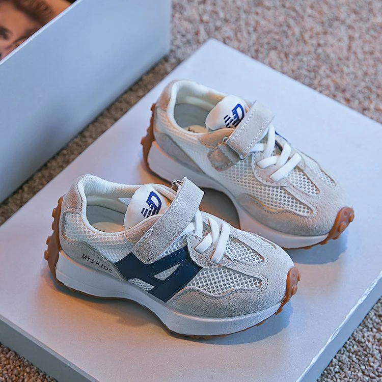 badminton shoes