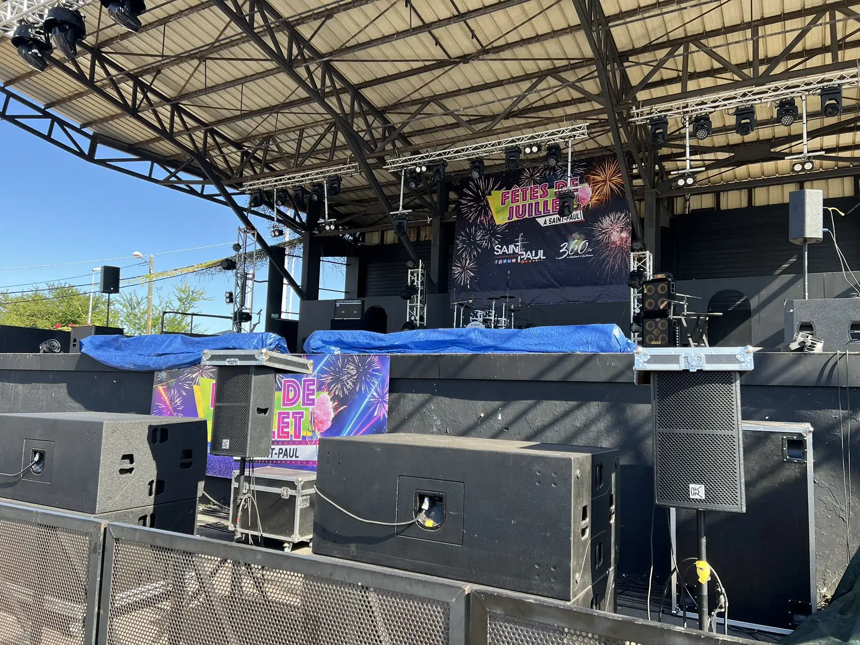 Two-way Full Range System Line Array Speaker Sound Studio for Stages Theaters Discos