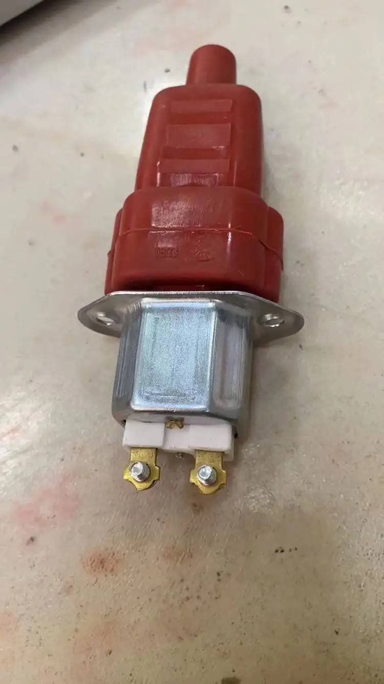 F325B Silicon Industrial Power Socket and High Temperature Ceramic Plug