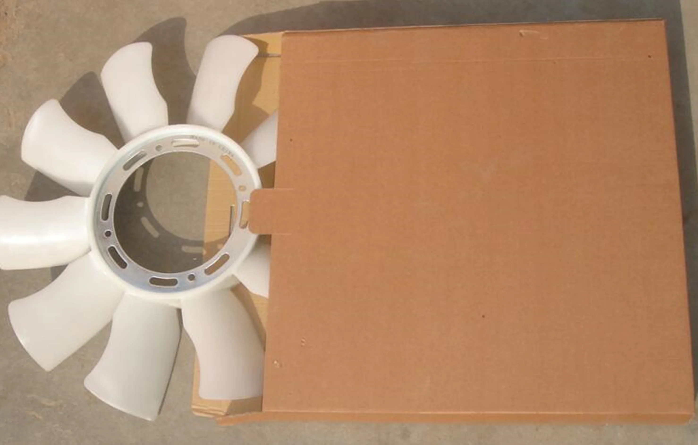 ファンブレード OEM 21060EA200 21060-EA200 21060-EB70B 21060EB70B