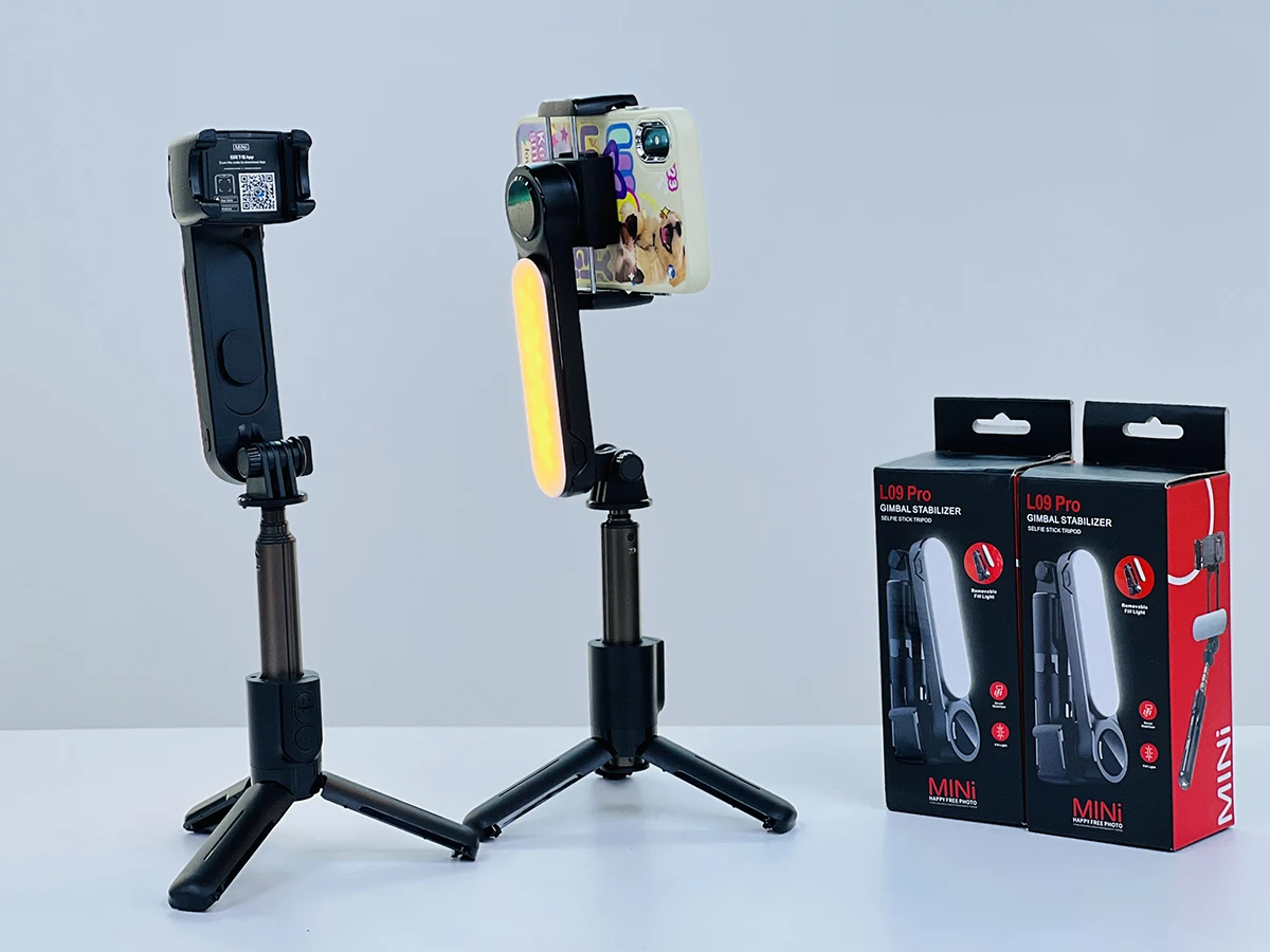 L09Pro Foldable Smartphone Handheld Gimbal Stabilizer Selfie Stick Tripod with Fill Light Wireless Video Record Vlog Stabilizer
