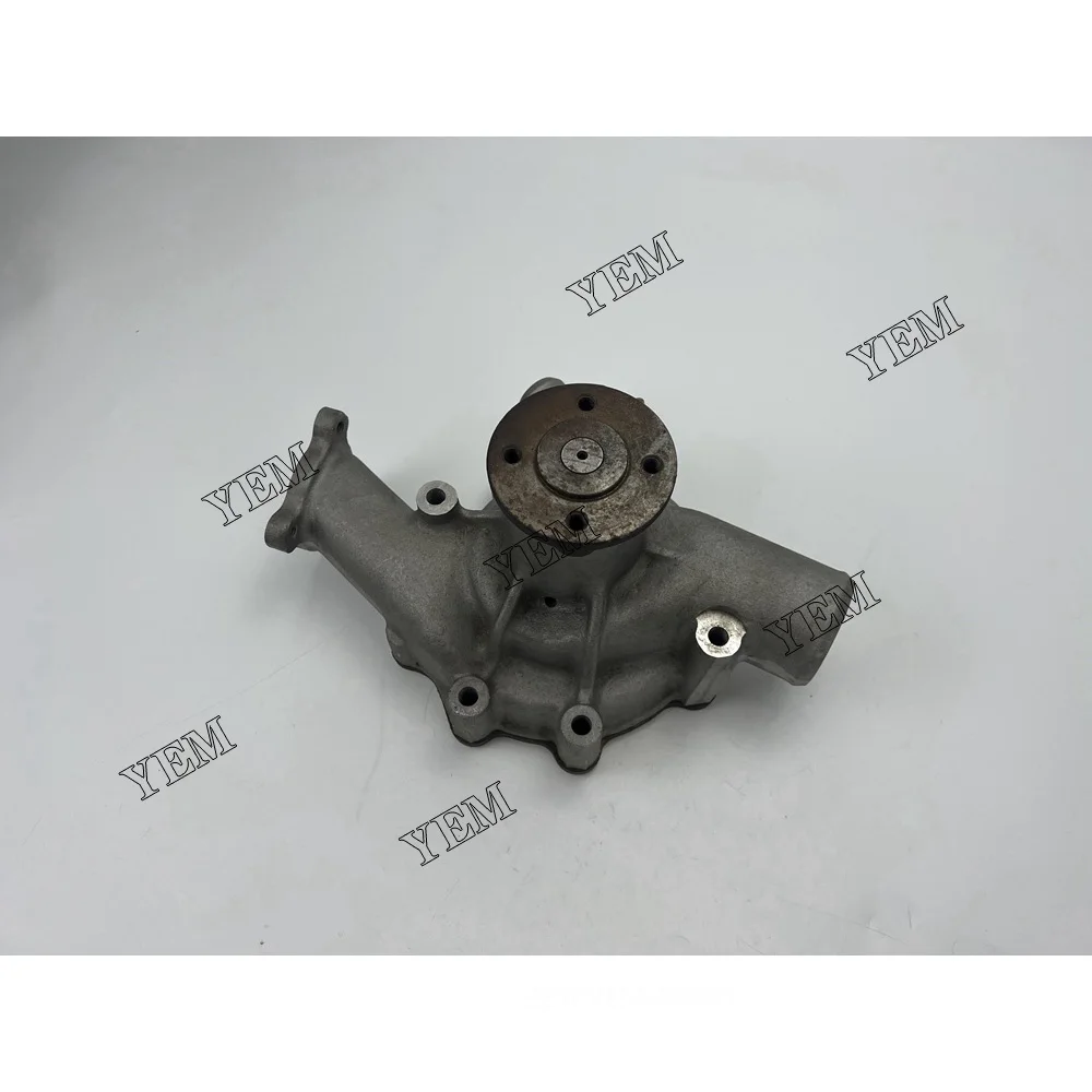 ED6 Water Pump for Nissan Excavator 3