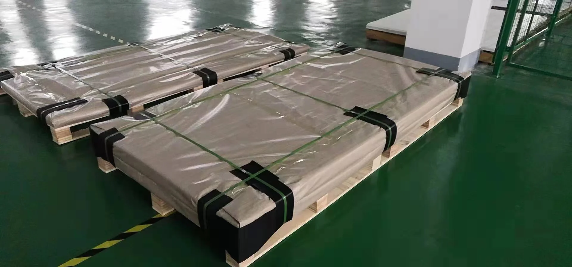 Desert Jungle Kydex Sheet Plastic= 300x300x1.5mm = Heat Formed Plastic