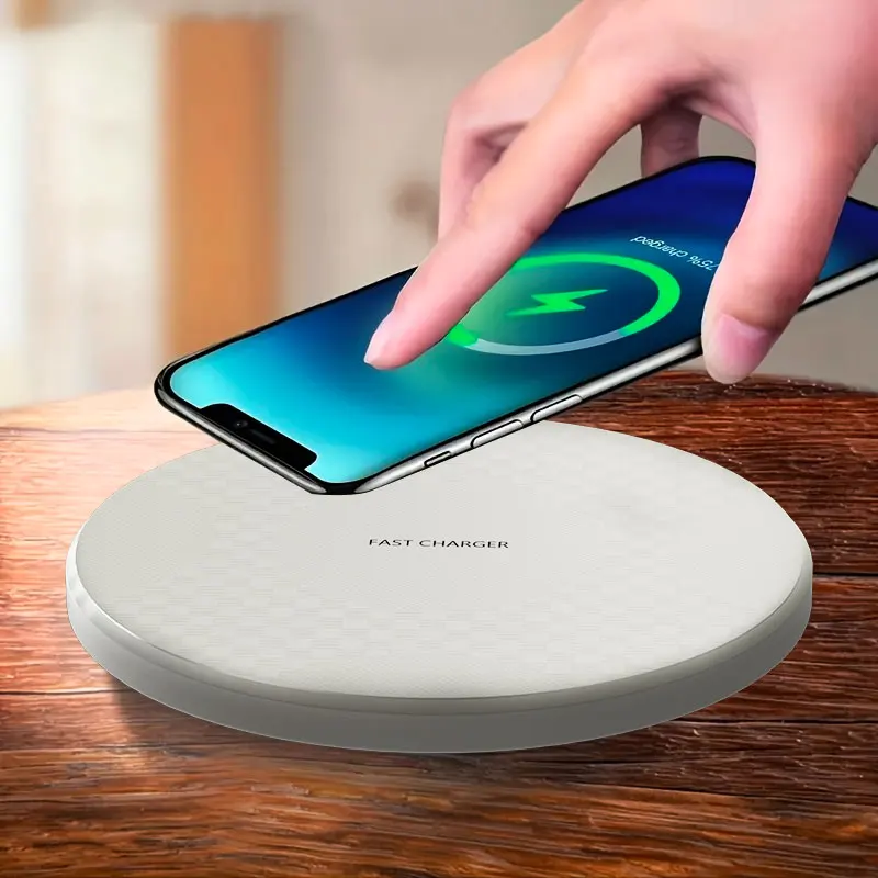 Chargeur sans fil portable de bureau 10 W rond avec logo personnalisé universel pour téléphones portables_voghion.com