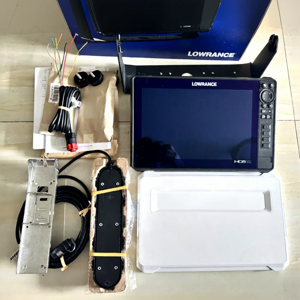 New Lowrance Hds-12 Live Fish Finder With Imaging 3-in-1 Transom C-map  Lowrance Boat Accessories