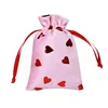 Petit coeur en velours rose