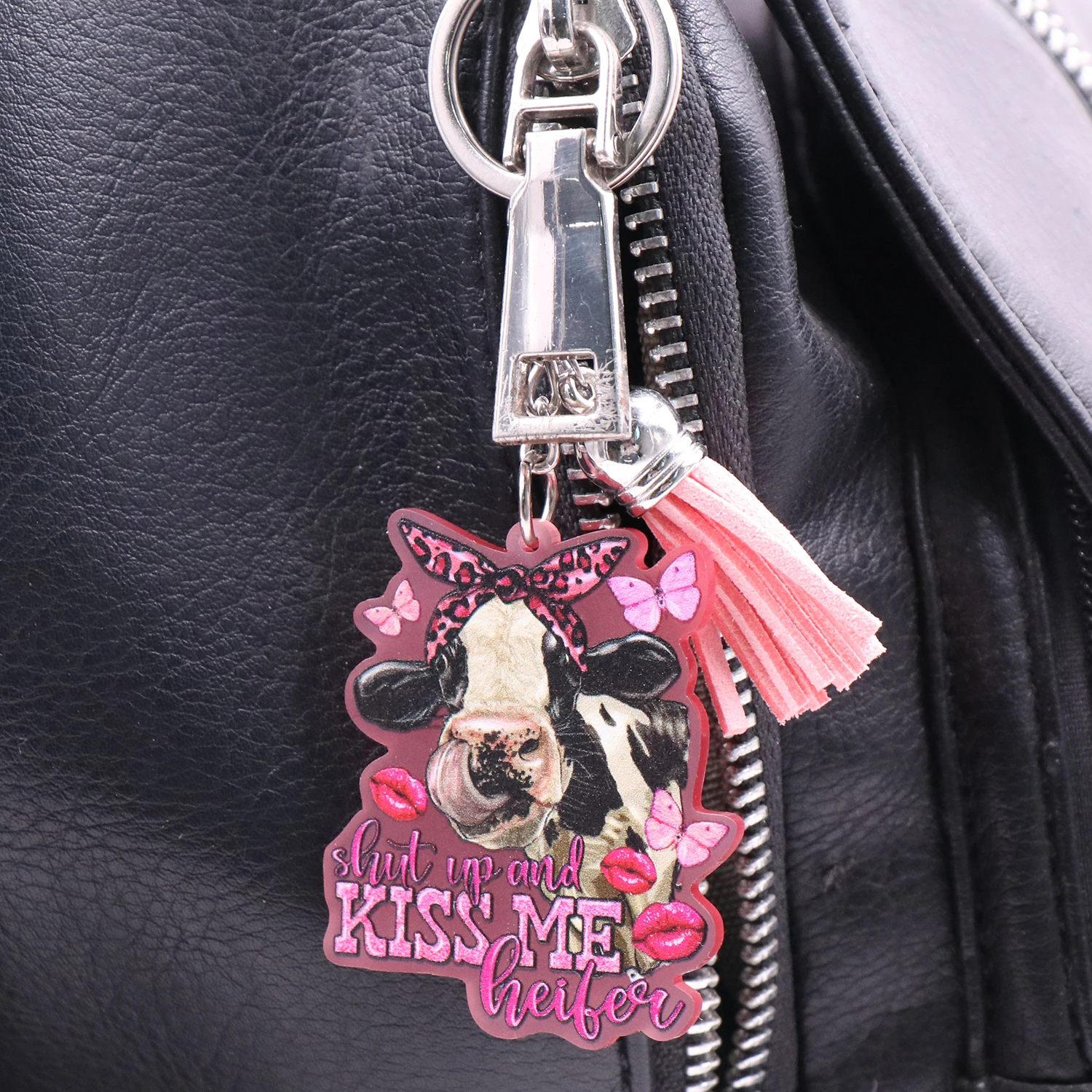 MD147KH1306 New Product Stainless Steel Shut Kiss Me Heifer TRENDY Valentine's Day Acrylic Keychain Gift Keychain factory