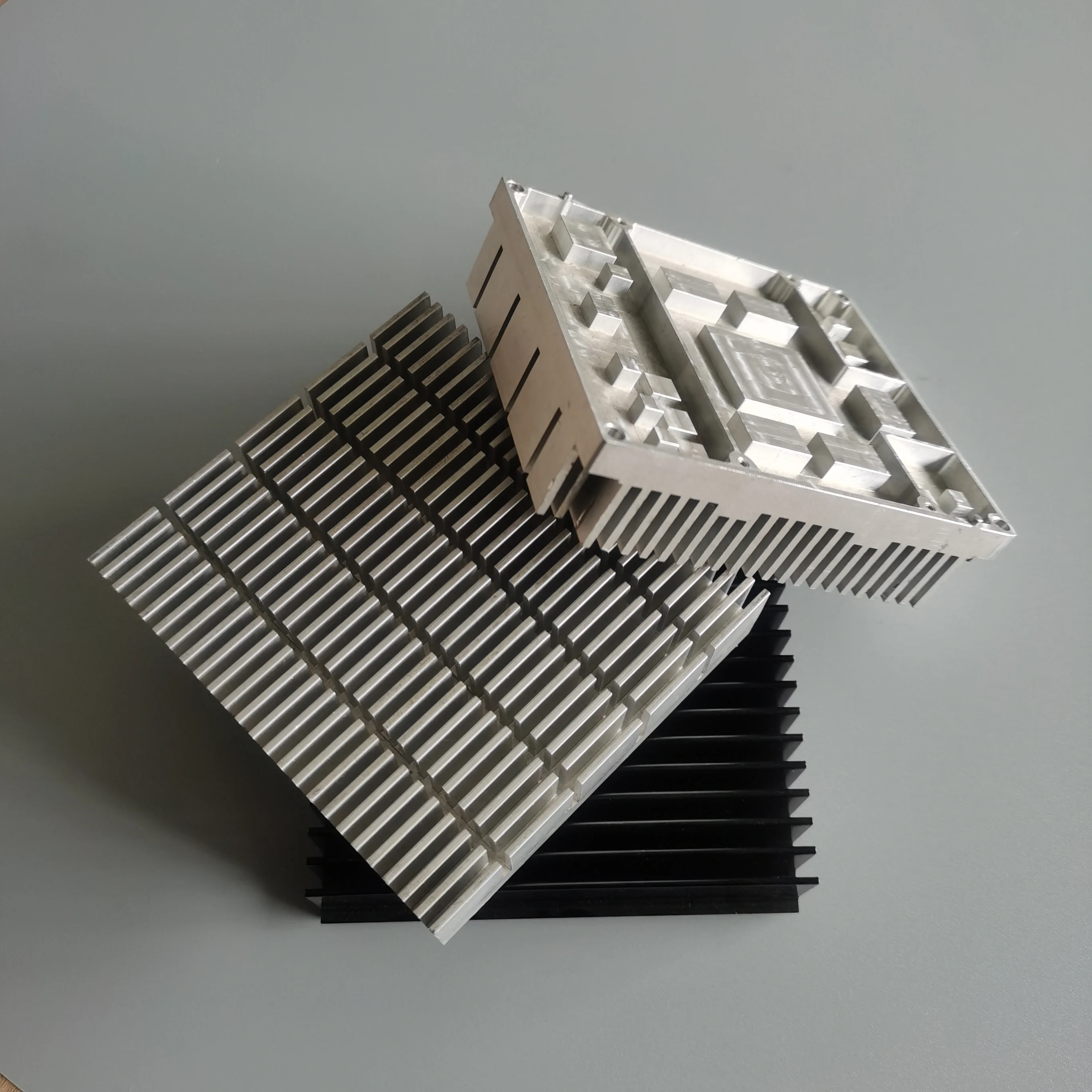 Free Sample Custom Extrusion Led square Aluminum Body Heatsink Heat Sinks