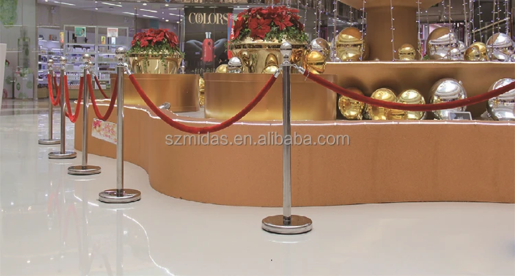 barrier-red-carpet-pole