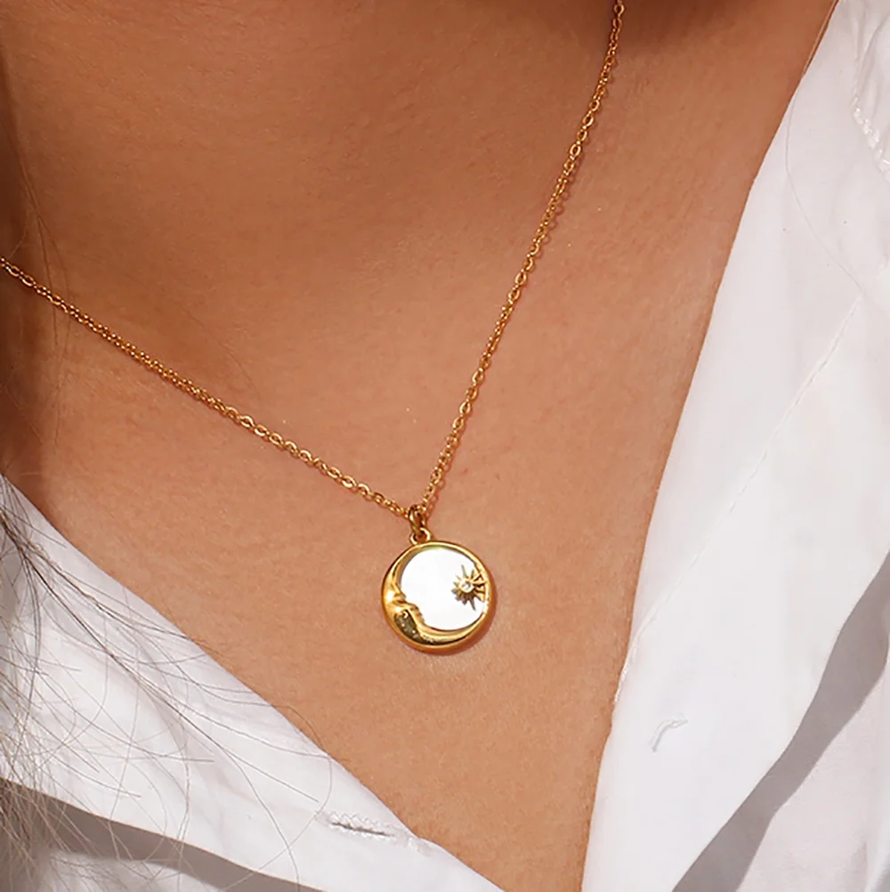 Guarantee Dreamshow Natural Shell 18k Gold Plated Disc Sun Moon Pendant Necklace Tarnish Free Stainless Steel Necklace Jewelry