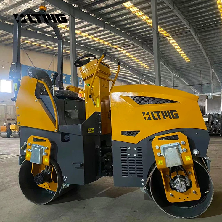 Mini Compactor Double Drum Vibratory Roller 1.5 Ton Road Roller for Sale