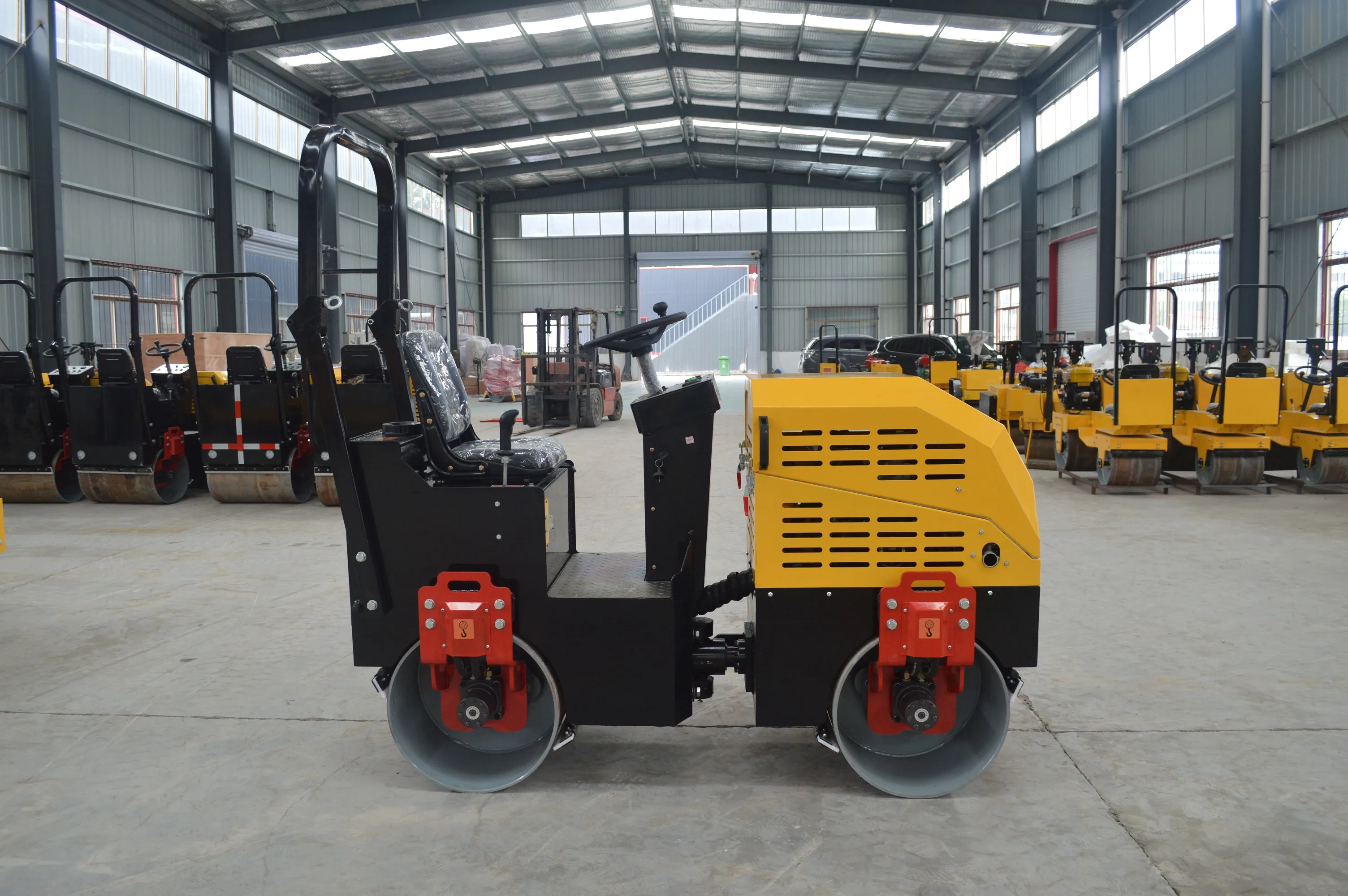 1ton road roller  (4).jpg