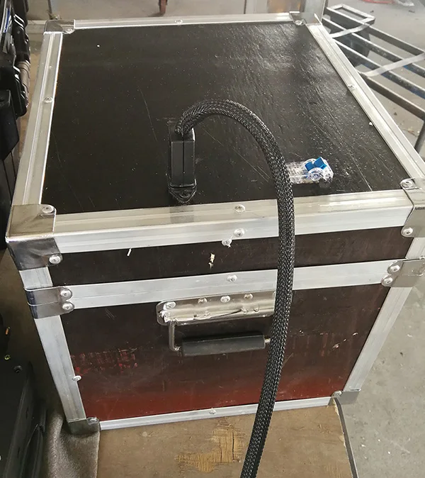 Small Car Crane Installed on Smart