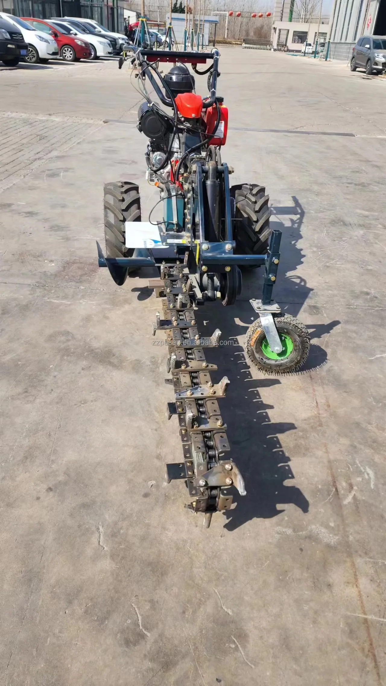 Mini 15HP Cable Chain Trencher Machine High Productivity Fiber Optic Pipeline Digger with Pump Core Components