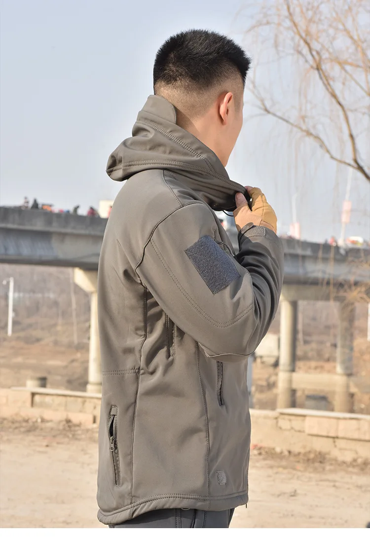 Tactical Sharkskin Fleece Lined Camouflage Jacket Waterproof Warm Workwear Coat Polyester Nylon Zipper Closure Spring Autumn