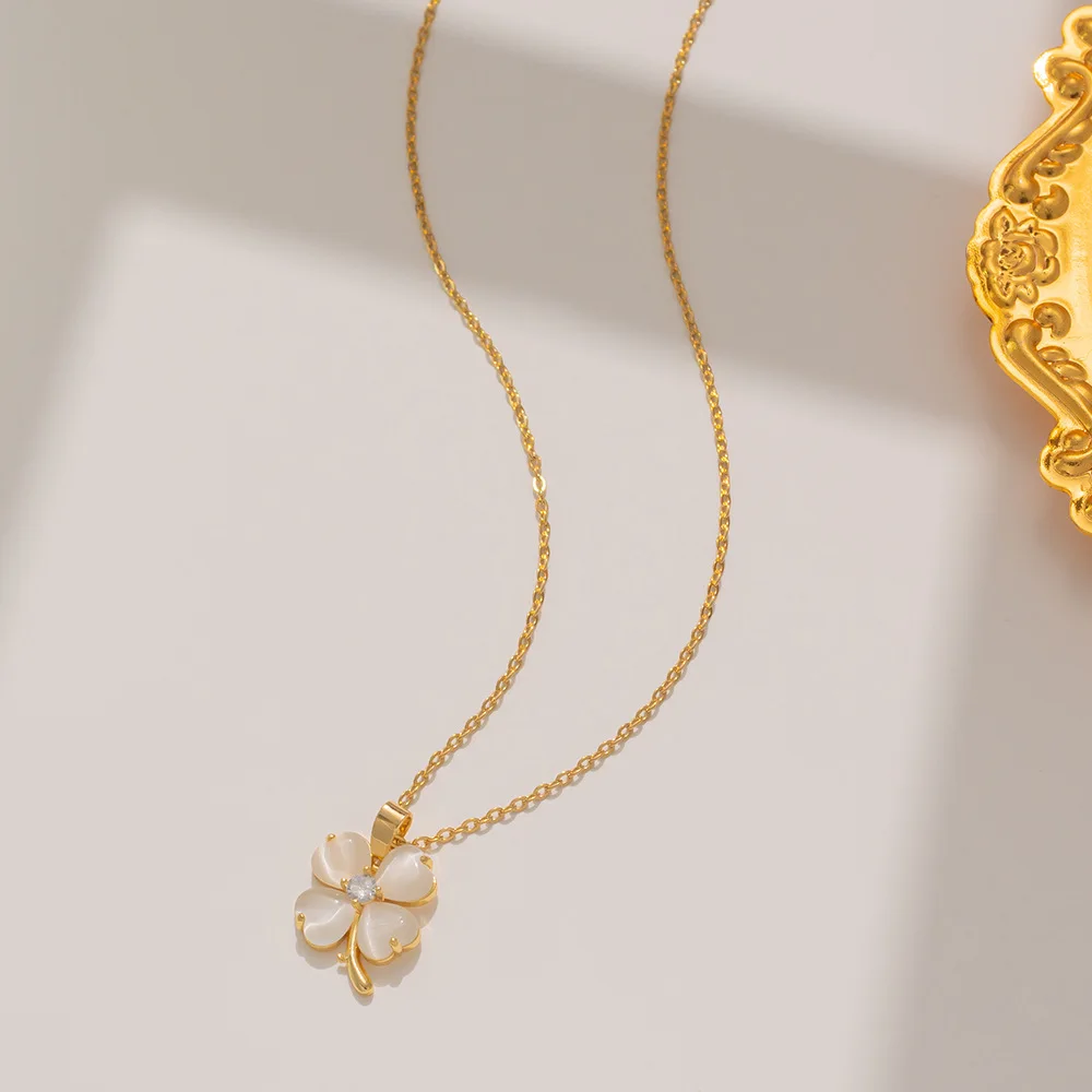 [LLOYD] 韓国☆10K Gold☆Heart clover lucky necklace 10K Yellow Gold Heart Opal Four Leaf Clover Pendant Necklace