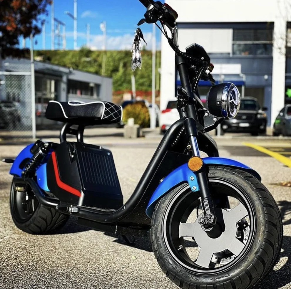 Luqi Motor Latest Design Ultimate Sport Electric Scooter Citycoco
