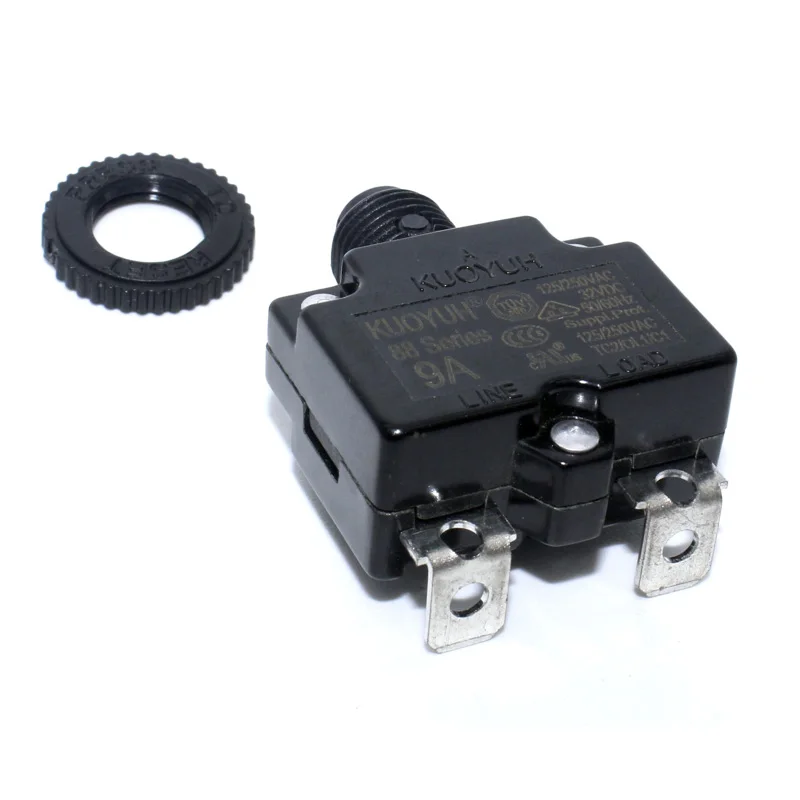 12Amp Thermal Circuit Breaker – Push Button Reset With Waterproof Cap For 32VDC / 125-250VAC