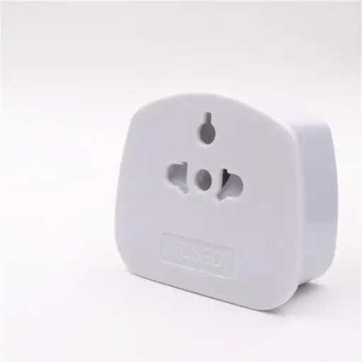 Gelongtu 13A Electrical Plug Adaptor Hk Triangle British Standard to Non-Grounding Plug with 3 Outlets ABS Shell