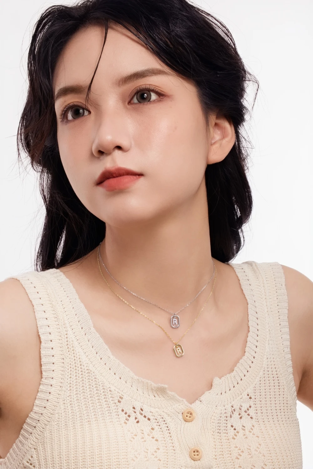 KAKODIY Rhodium 14K Gold Plated Fine Zircon Letter Necklace, Personalized Name-R-Initial Necklace for Women detail 1