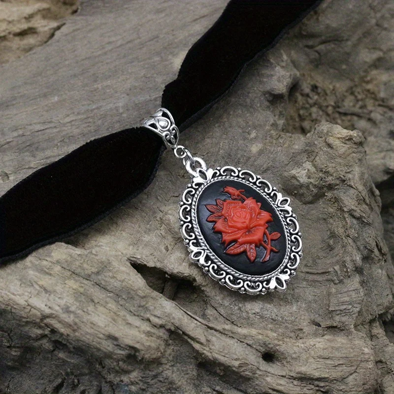 Personality Women's Neck Jewelry Gothic Style Black Velvet Choker With  Teardrop Shape Red Crystal Flower Pendant Necklace