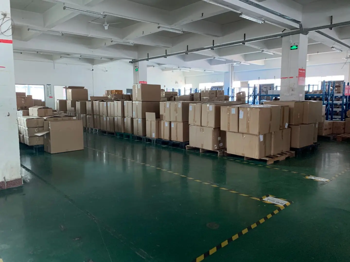 Shenzhen Yixingpeng Trading Co., Ltd. 3