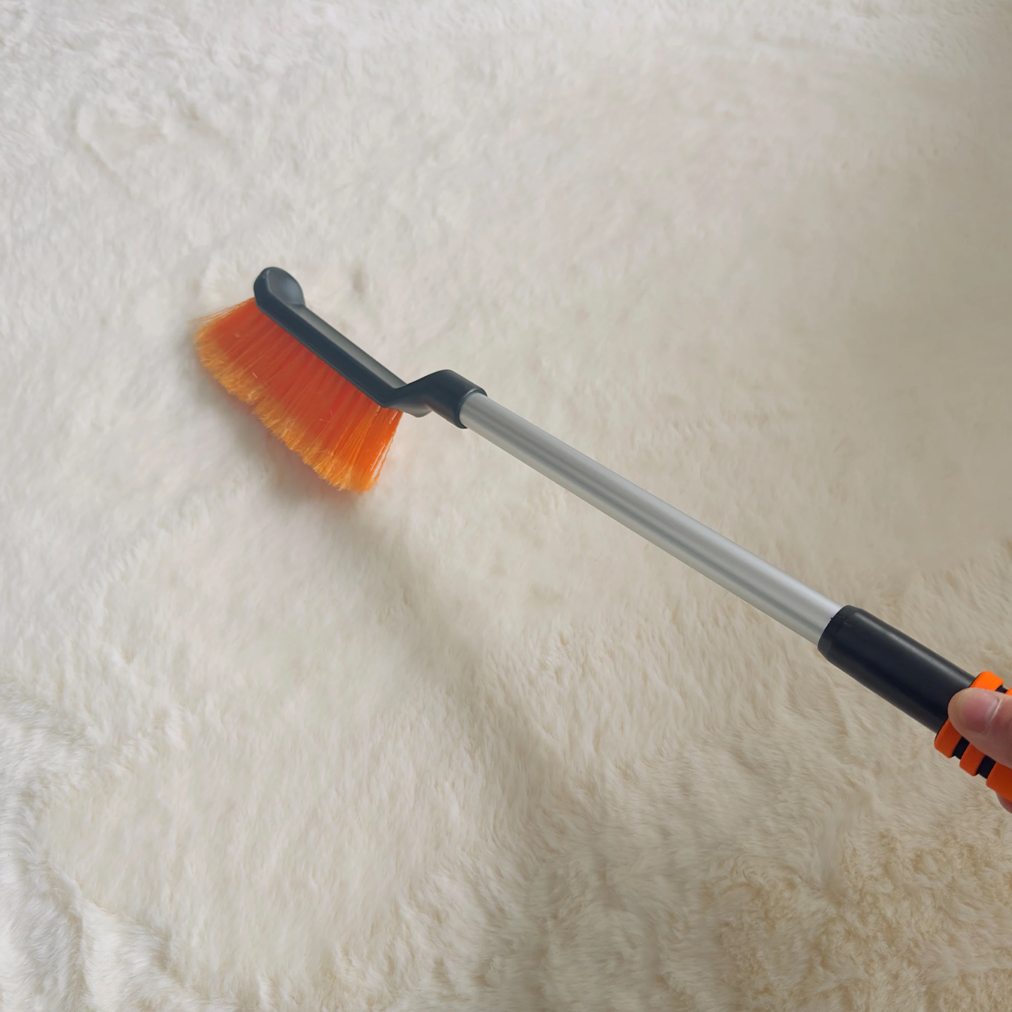 Щетка для уборки снега