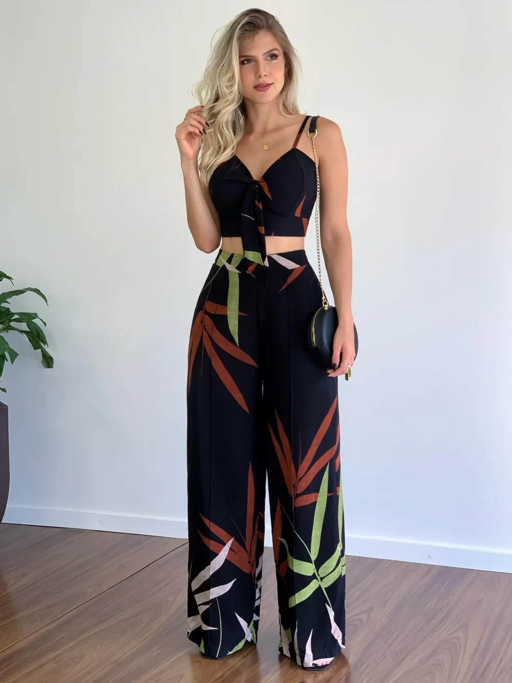 Summer 2022 Women Sets Lace Up Print V-neck Two Piece Set Sexy ...