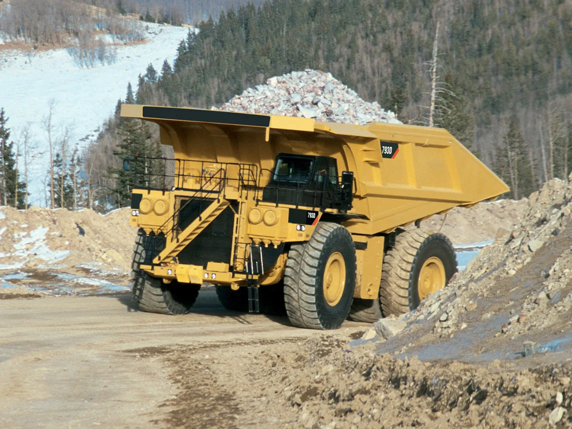 【新品未使用】GOOD YEAR 記念品　mining truck 新品未使用】GOOD YEAR 記念品 mining truck