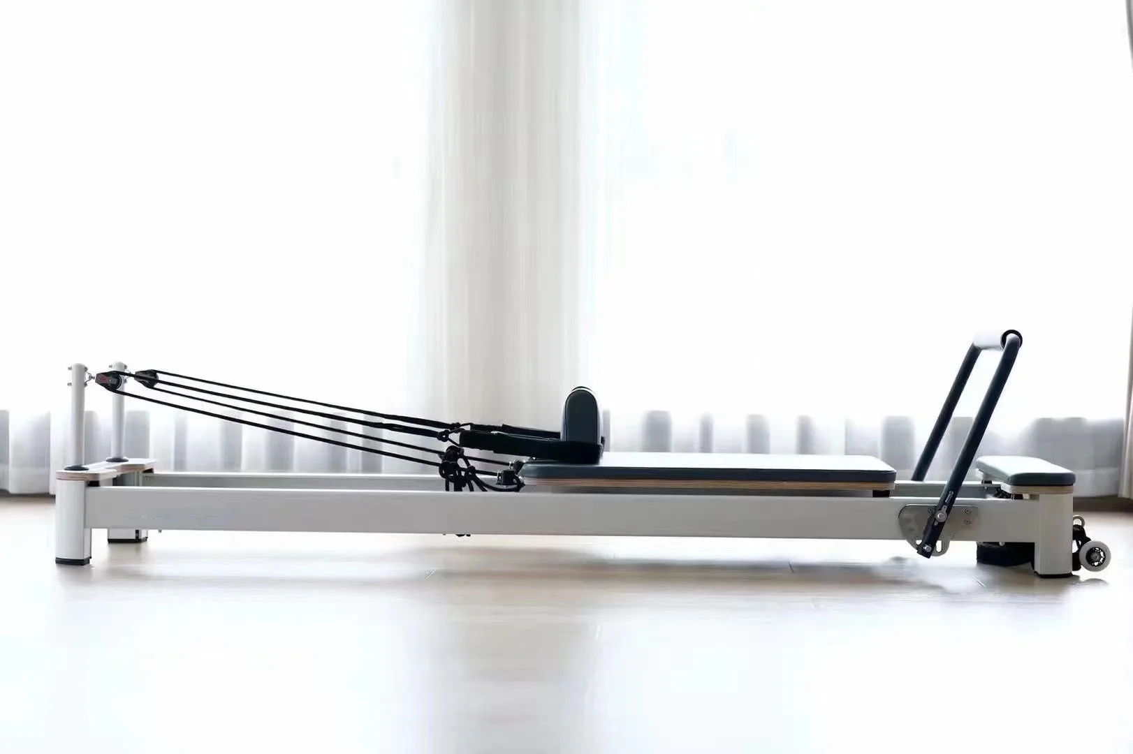 ジュン　リフォーマー① リフォーマー - マシンピラティス販売【全国対応】 | JUNO